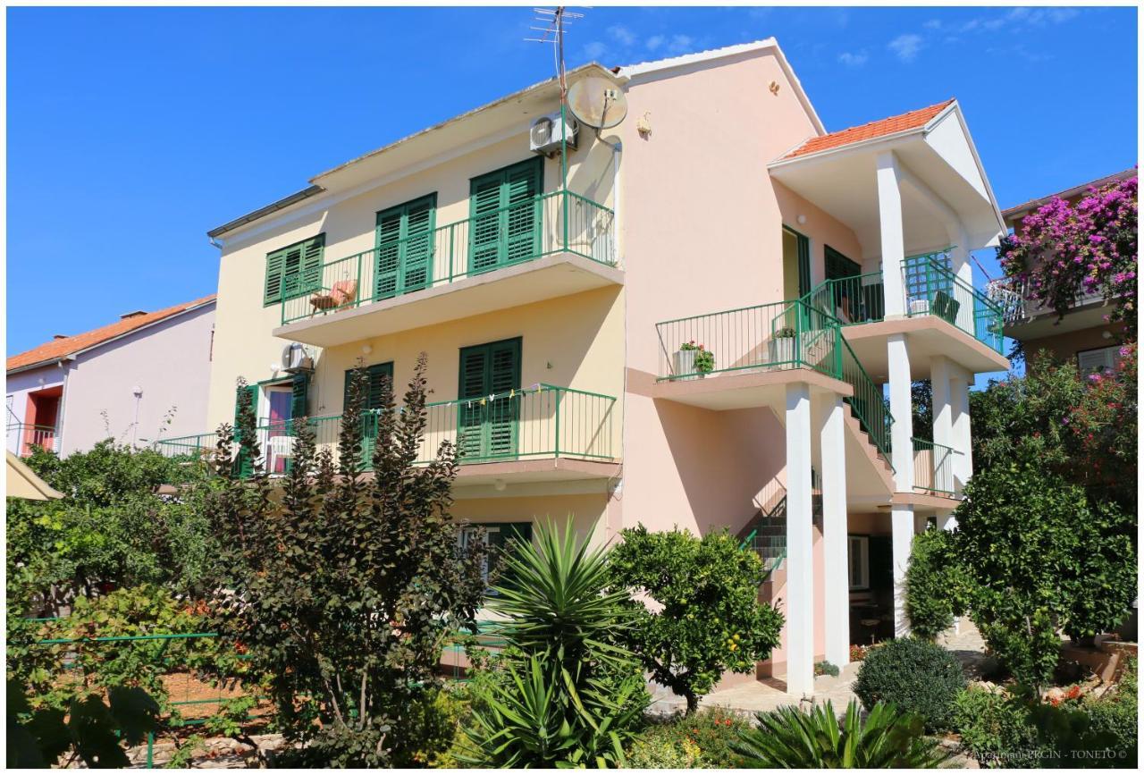 Apartments Lujo Primošten Kültér fotó
