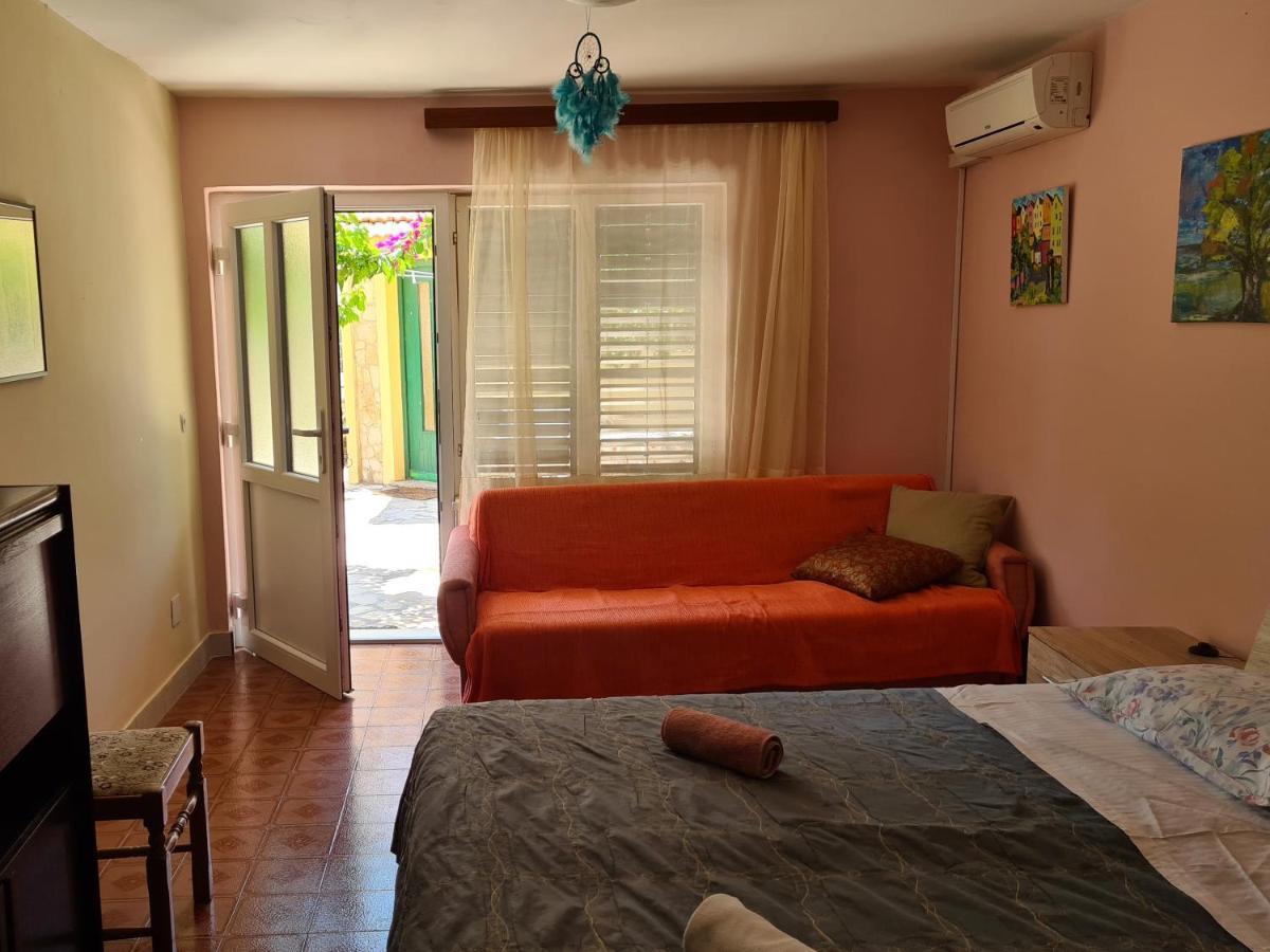 Apartments Lujo Primošten Kültér fotó